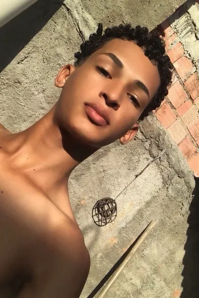 Flipped Chat AI – Leandro 와 채팅