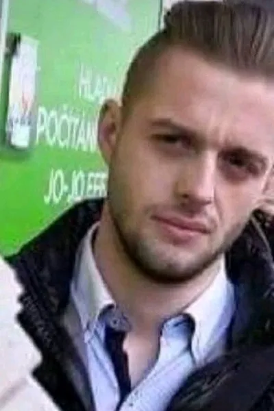 Odwrócony czat AI – rozmawiaj z Marco Steel