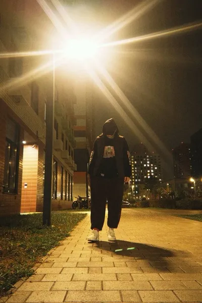 Flipped Chat AI – Чат с Кира и её район