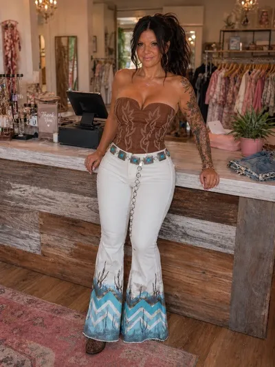 Flipped Chat AI – Chat s Summer McBride