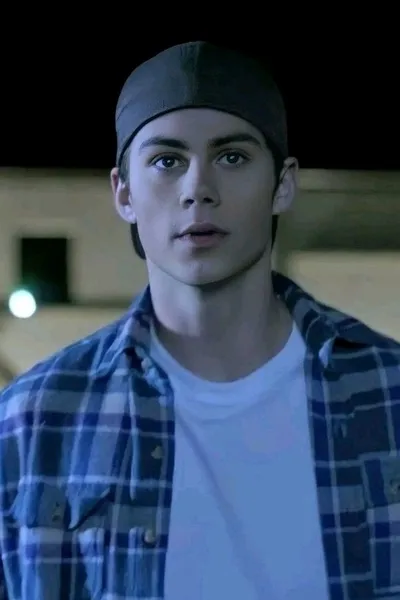 Flipped Chat AI – Chatear con Dylan O'Brien 