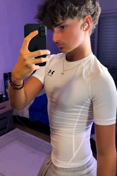 Flipped chat ai - makipag -chat sa Donovan