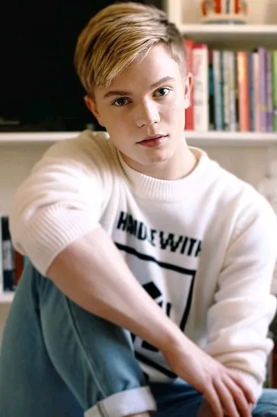 Flipped Chat AI – Chat Ronan Parke 
