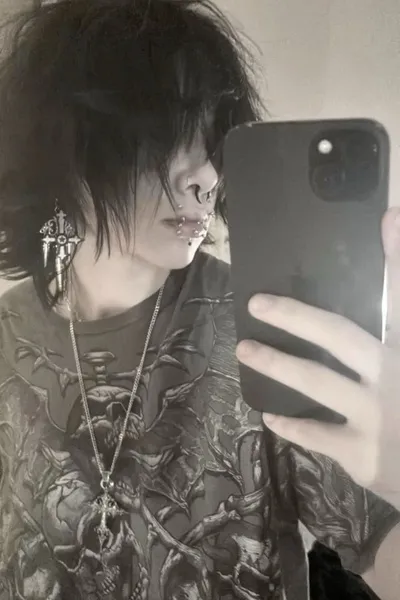 Flipped Chat AI – Чат с Eliot (emo boy) (BL)