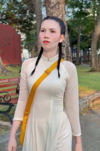 Flipped Chat AI – 與 Yanna Yen  聊天