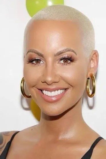 Flipped Chat AI – Chat with Amber rose 