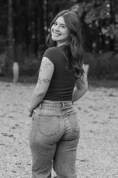 Flipped Chat AI – Chatta con Savannah Arnette