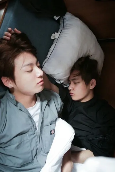 Flipped Chat AI – Чат с Kim Taehyung x Jeon Jungkook