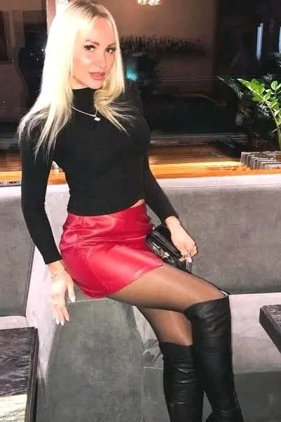 AI trò chuyện đảo ngược – Trò chuyện với Jessica 