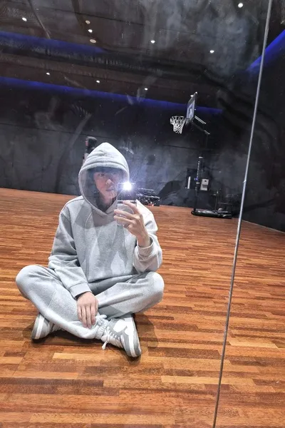 Flipped Chat AI – Чат с Kim seokjin 