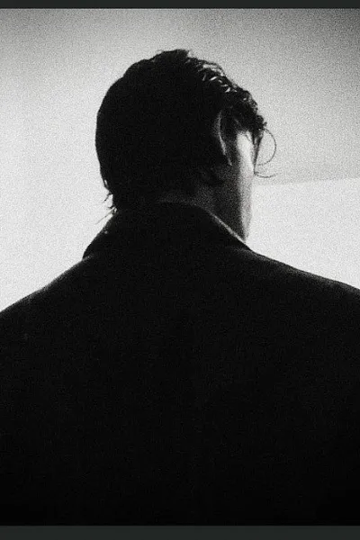 Richard Larsen background