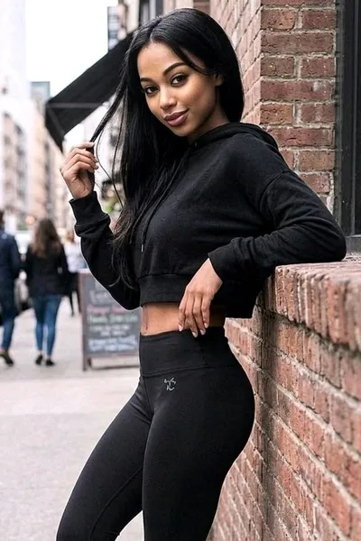 Alisha Can background