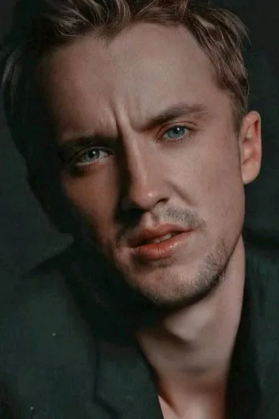 Tom Felton, nars sa paaralan background