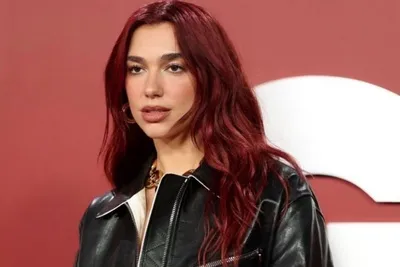 Dua Lipa background