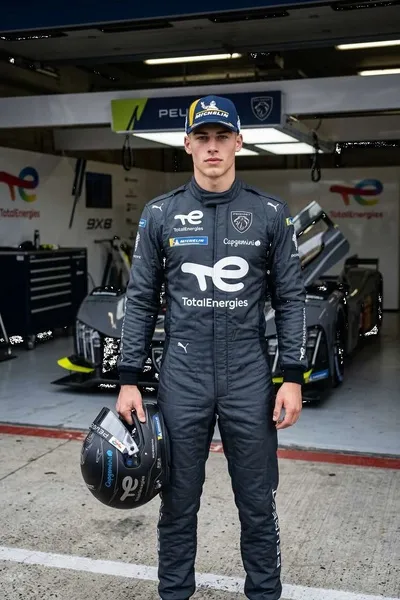 Nicolas 'Nico' Vaillant background