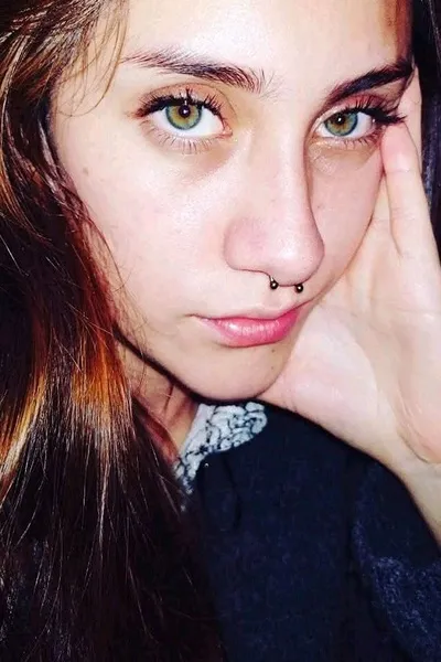 Andrea Hintergrund