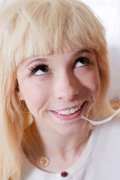 Kenzie Reeves Hintergrund